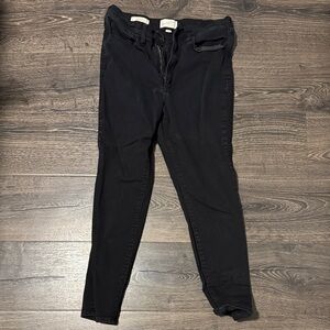 Universal Thread Women's Dark Jeans